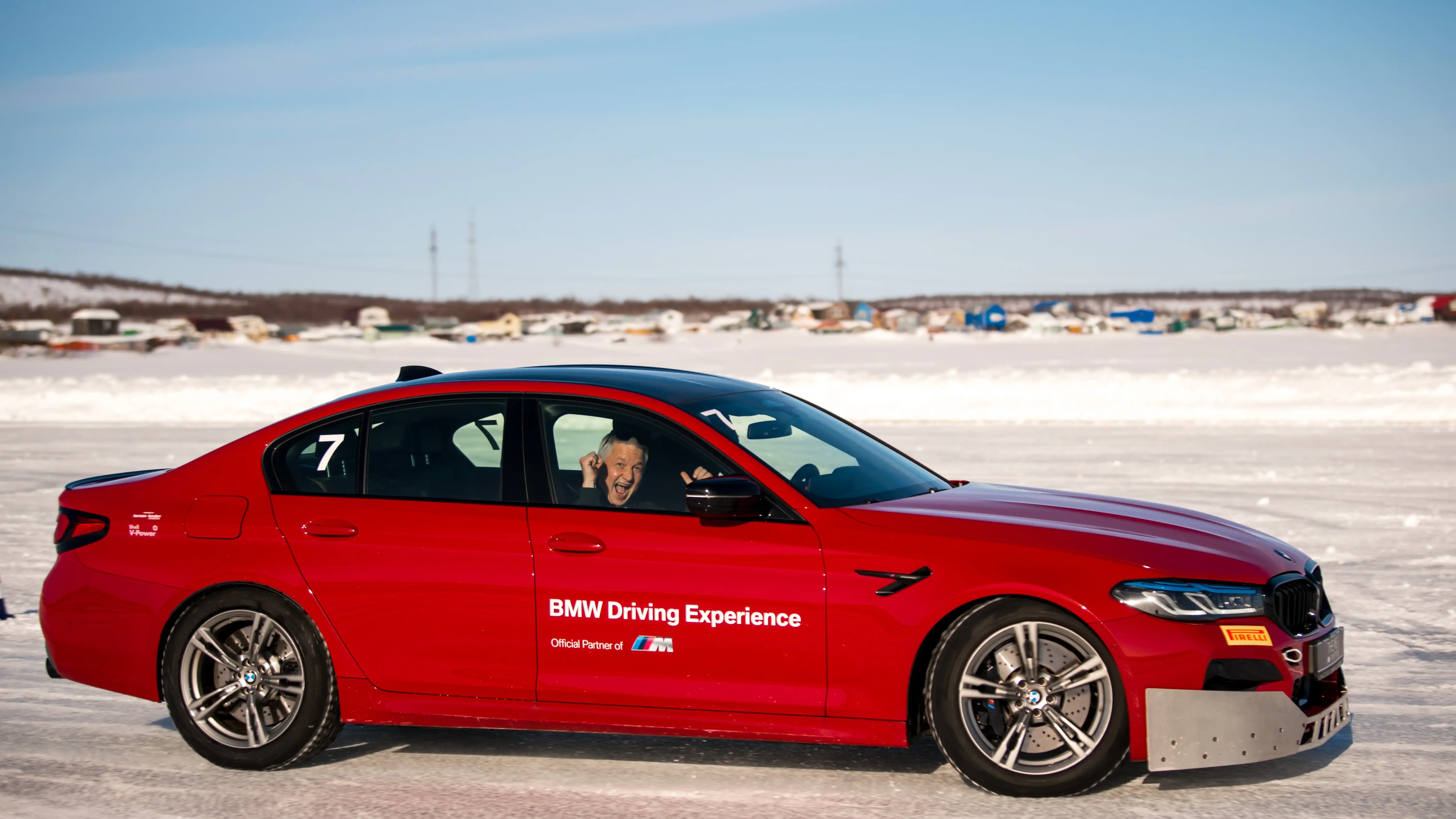 Компания Атлас и BMW Россия провели эксклюзивное мероприятие BMW Arctic Experience.